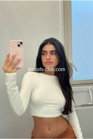 Rencontre_christiana, Escort Girl Allier