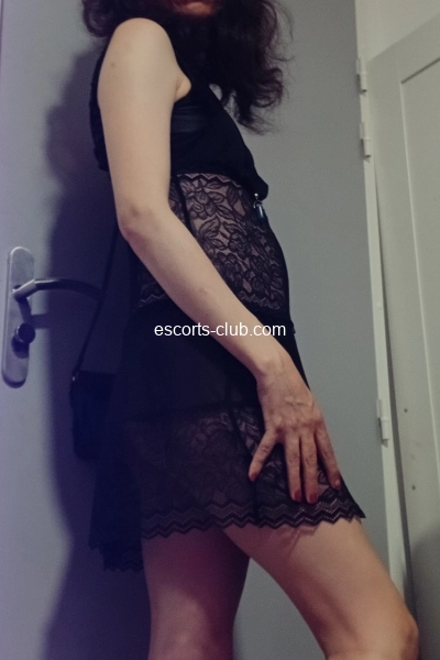 Adeline nina  famme trans escorte girl pour vous les hommes 